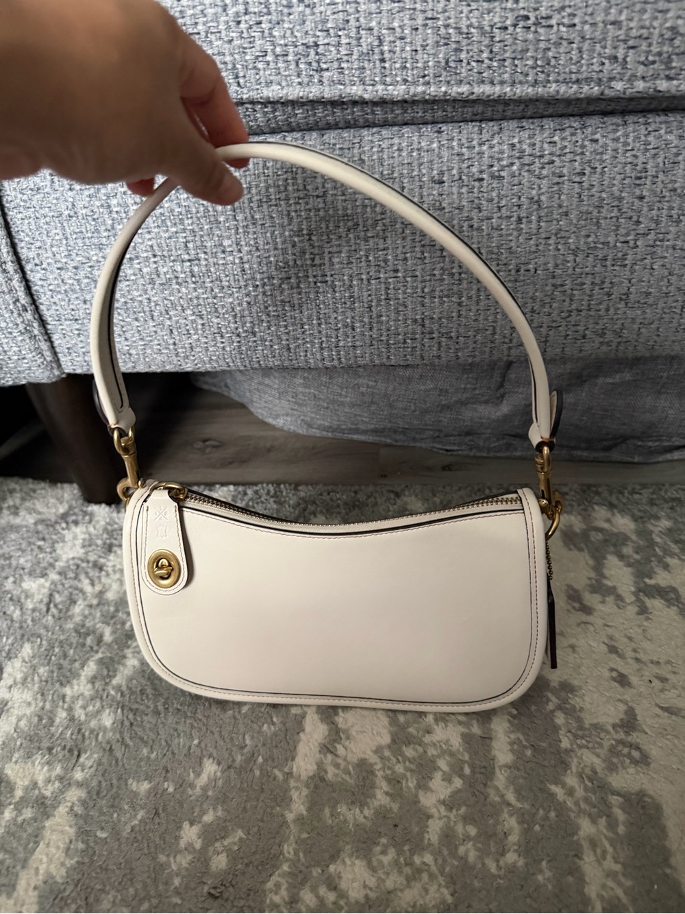 Coach Swinger Cream Shoulder Bag Women's Handbag